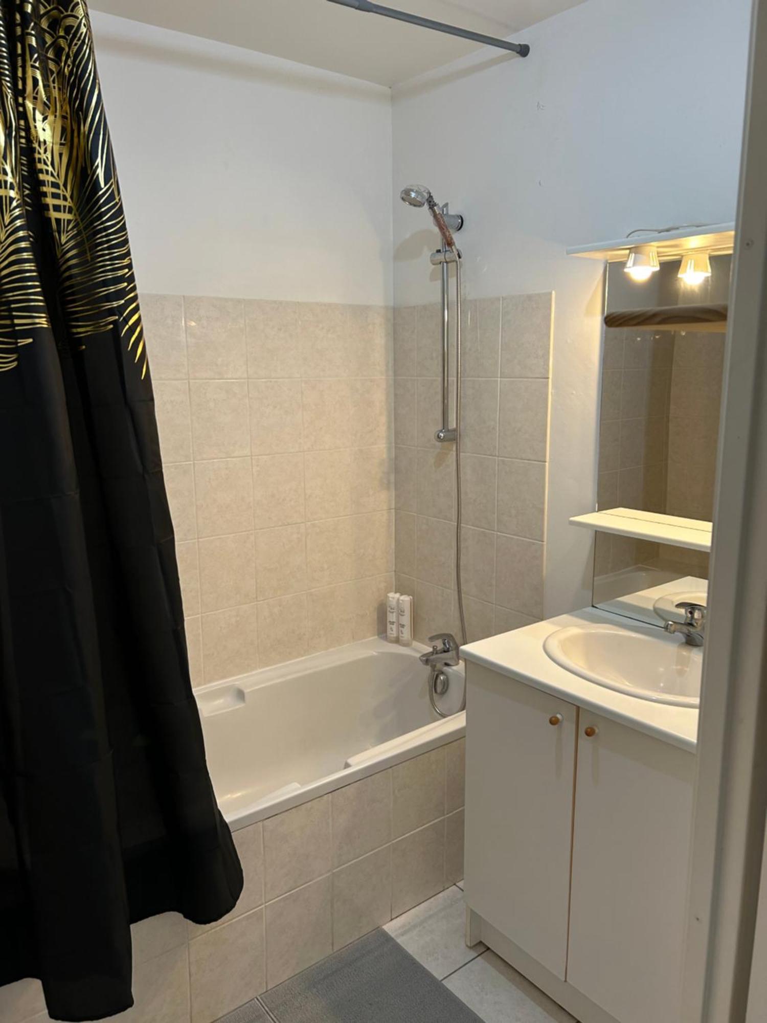 Appartement エヴルー エクステリア 写真